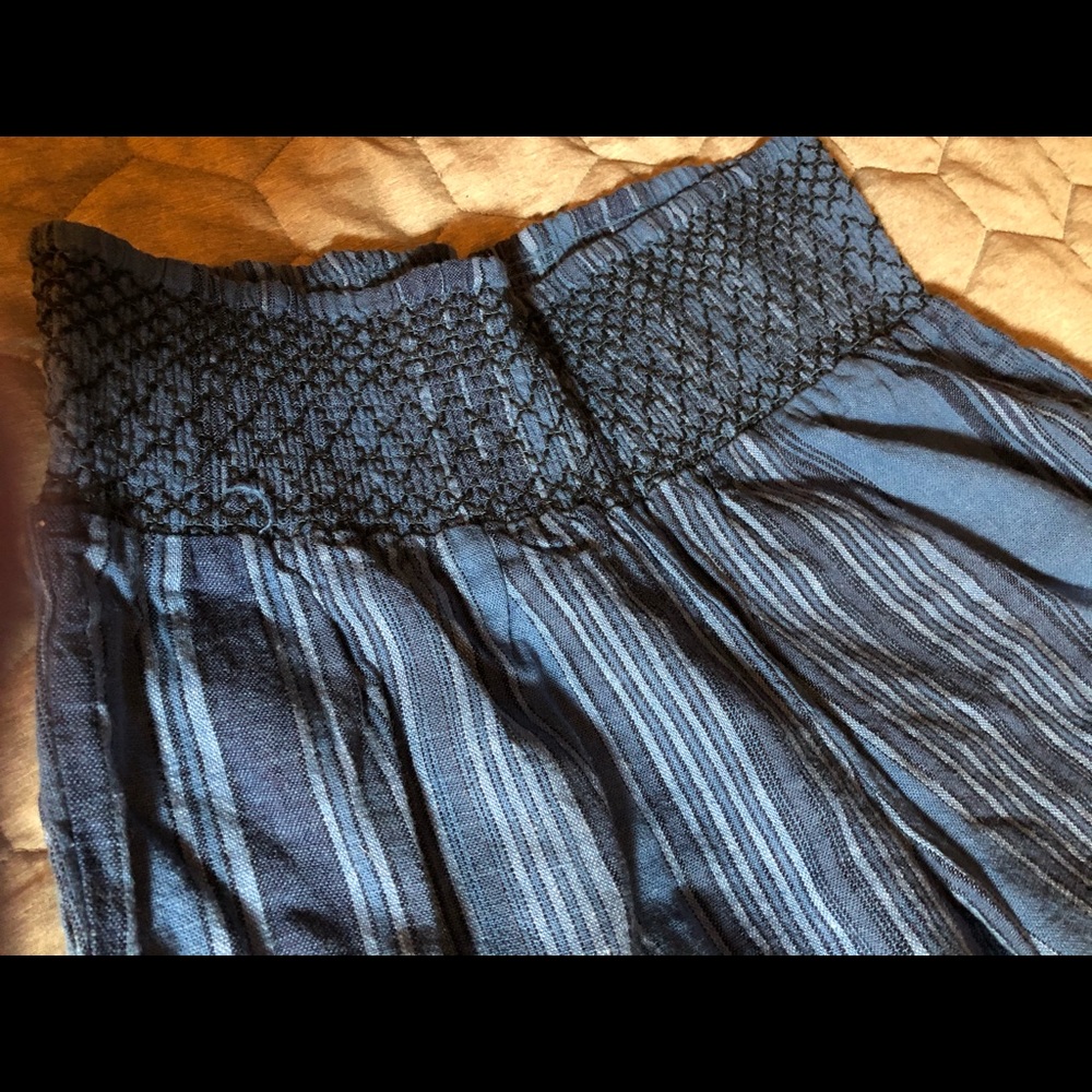 Women’s Blue Stripe Linen Pants (M)